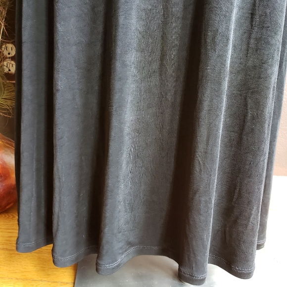 VTG BCBG Black Short Sleeve Maxi Dress - Picture 9 of 10